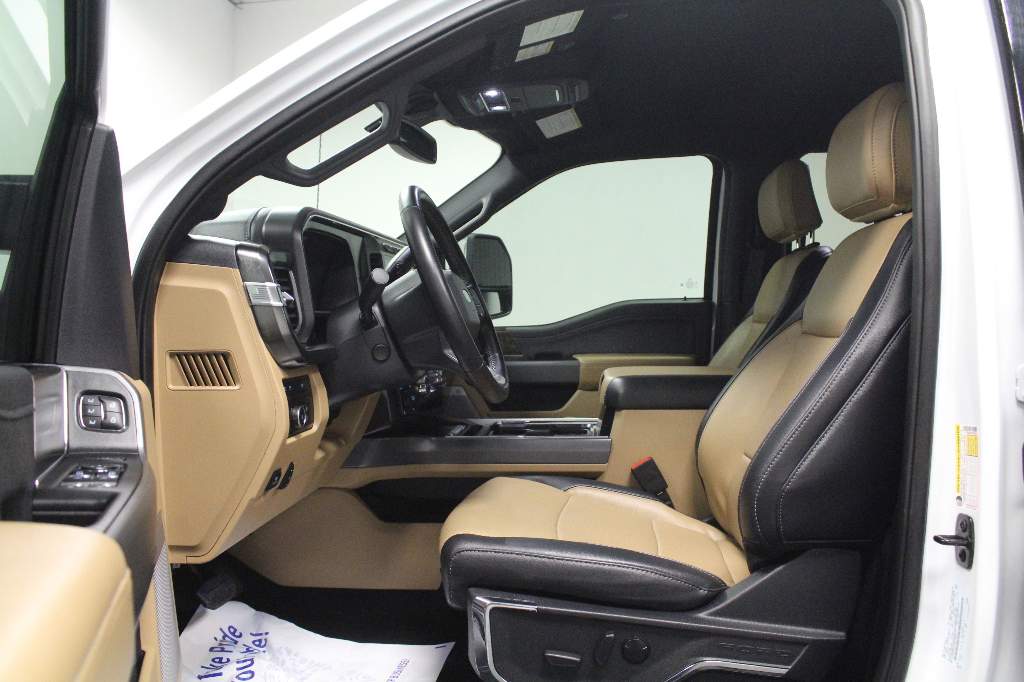 Used 2024 Ford F250 Lariat w/ Chrome Package image 12