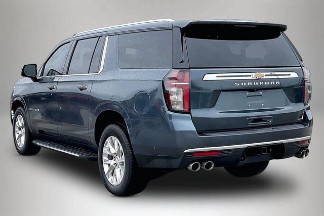 Used 2021 Chevrolet Suburban Premier w/ Premium Package RWD image 6