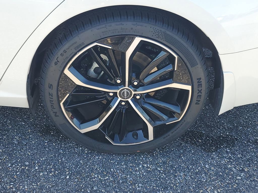 Used 2023 Nissan Altima 2.5 SR w/ SR Premium Package FWD image 31