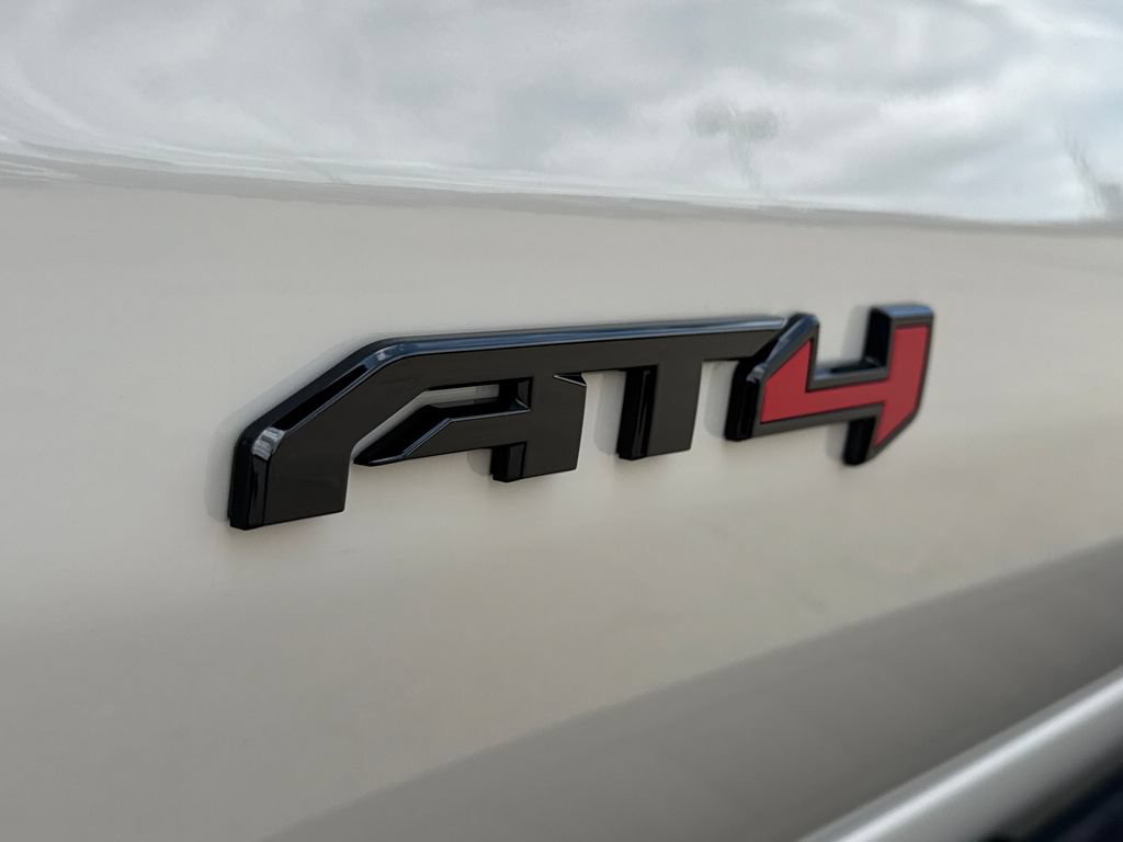 New 2026 GMC Sierra 1500 AT4 w/ AT4 Premium Package AWD/4WD image 17