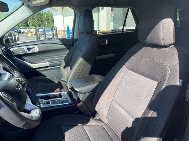 Used 2023 Ford Explorer XLT image 8