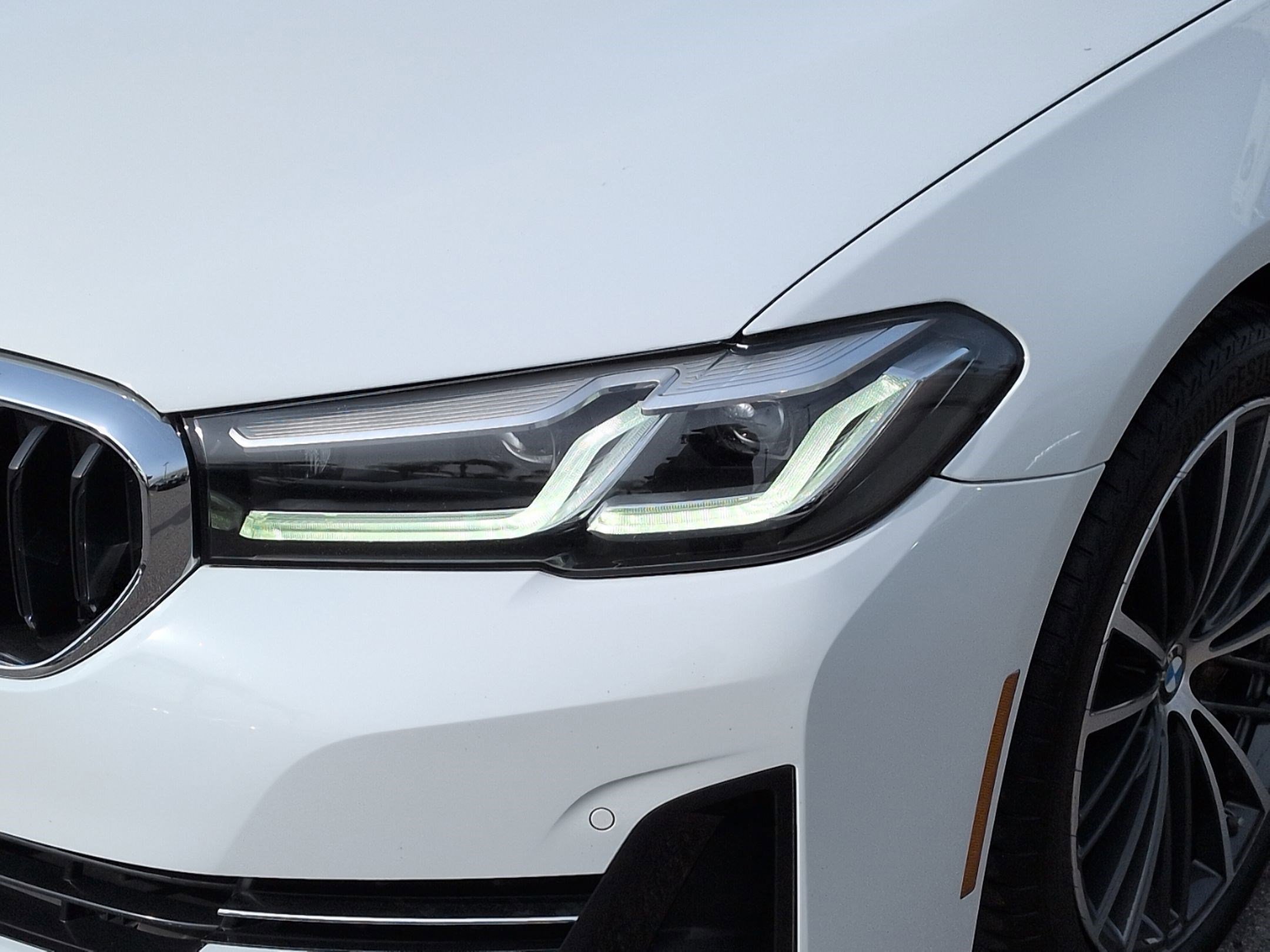 Certified 2022 BMW 540i image 6