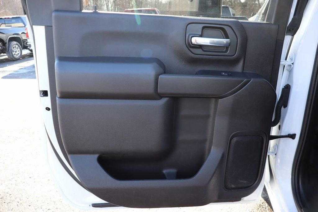 Used 2024 Chevrolet Silverado 2500 Custom w/ Custom Convenience Package image 19