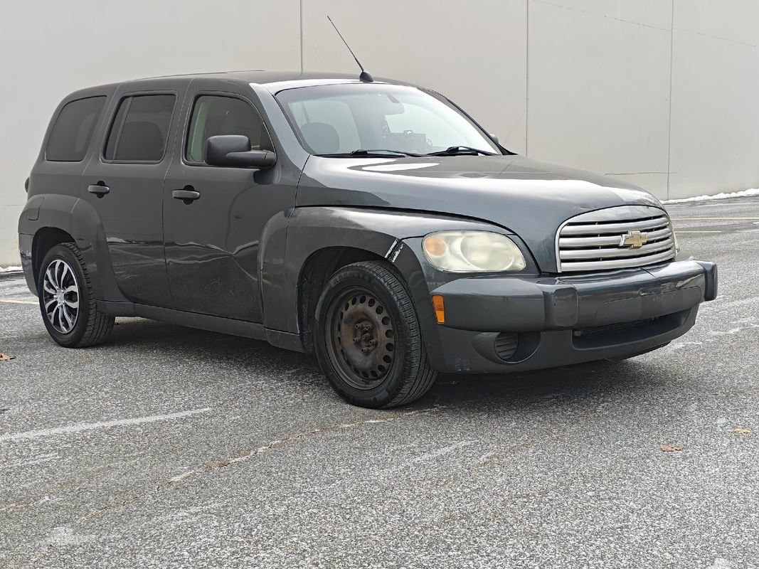 Used 2011 Chevrolet HHR LS image 3