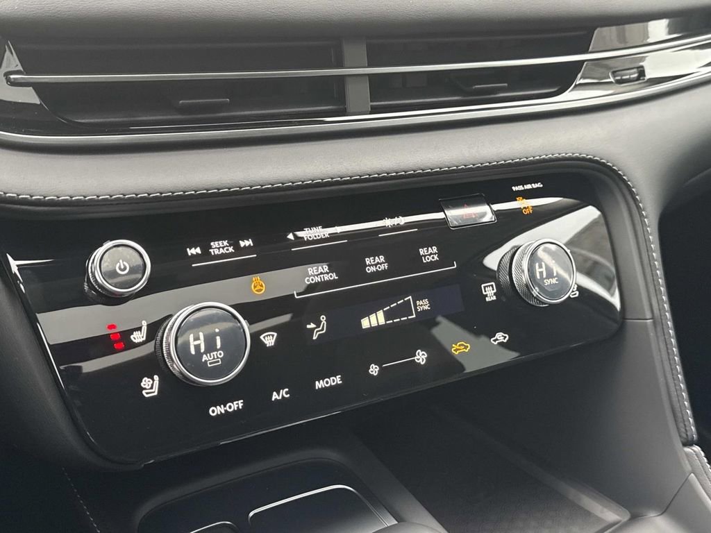 New 2026 INFINITI QX60 Luxe image 5