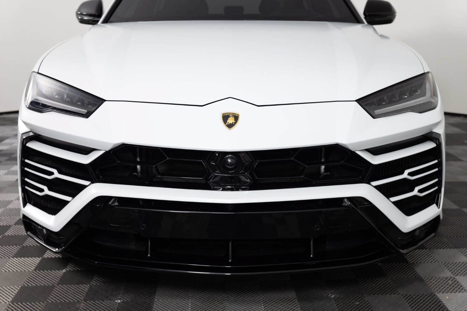 Used 2021 Lamborghini Urus AWD/4WD image 13