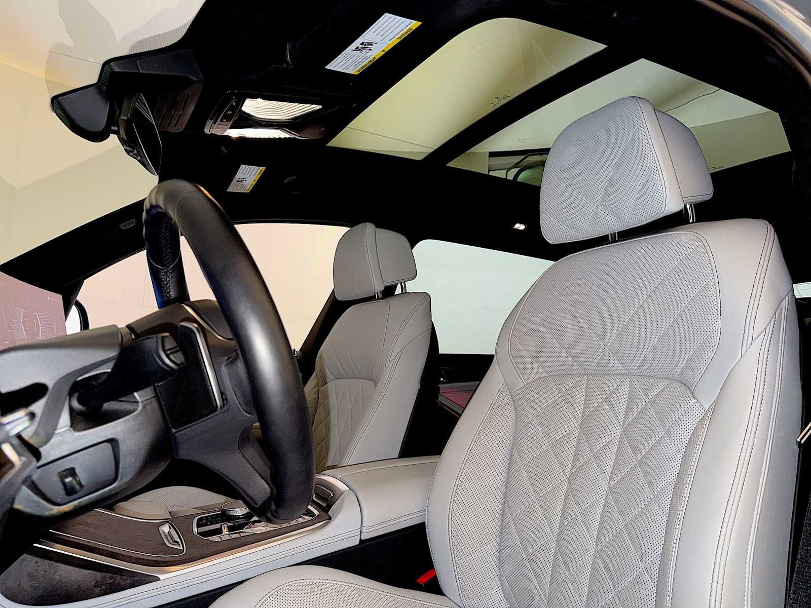 Certified 2025 BMW X7 xDrive40i w/ M Sport Package image 20
