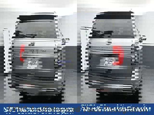 Used 2024 Ford Expedition XLT AWD/4WD image 11