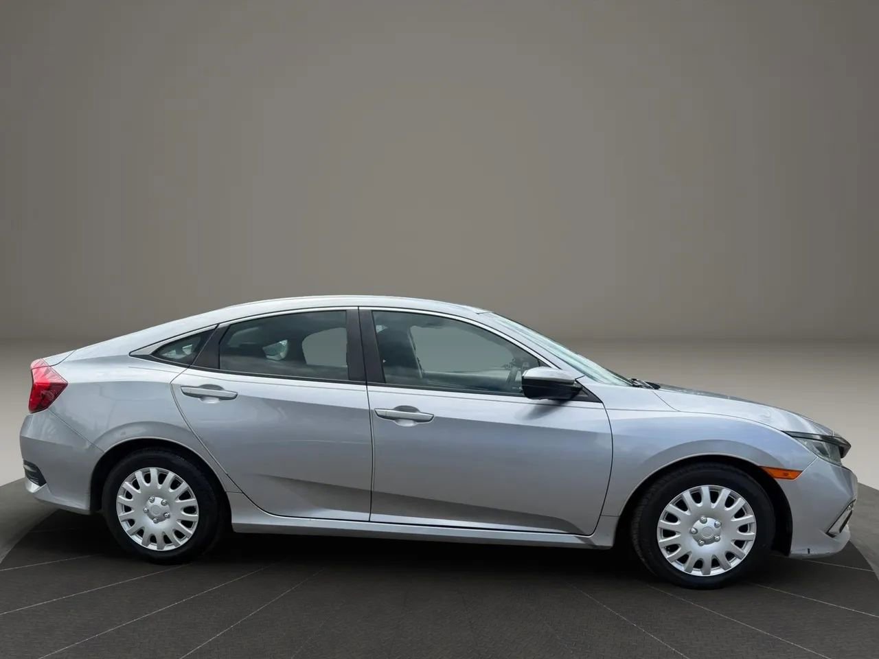 Used 2019 Honda Civic LX image 4
