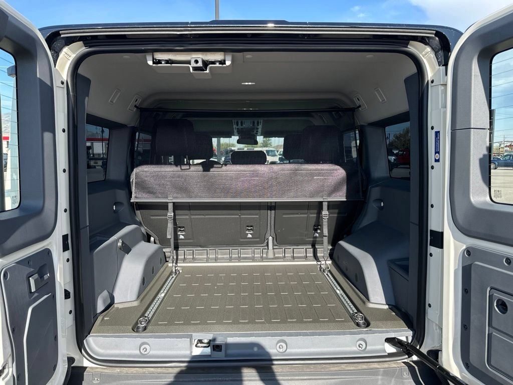 Used 2024 INEOS Grenadier Station Wagon AWD/4WD image 8