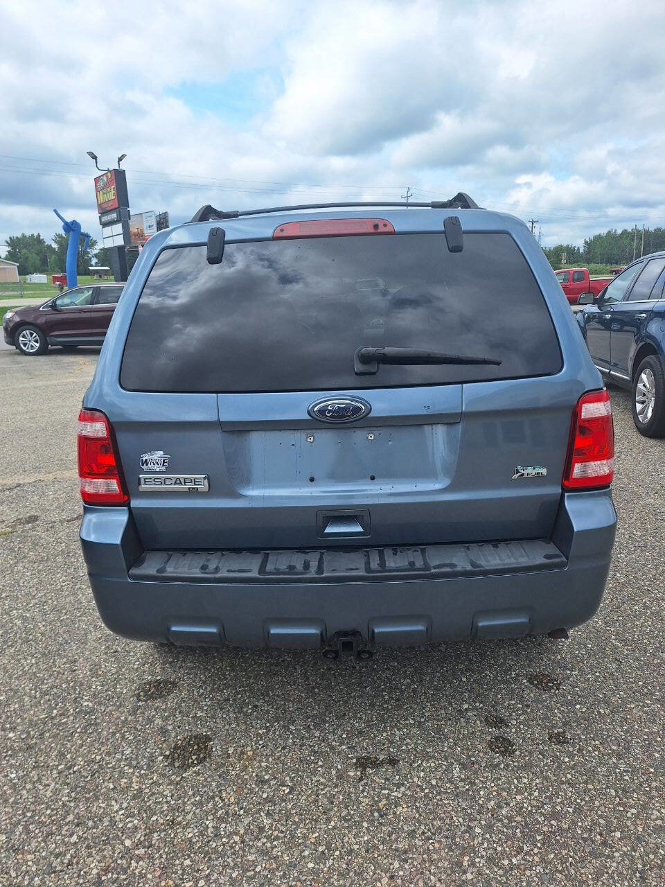 Used 2010 Ford Escape XLT image 4