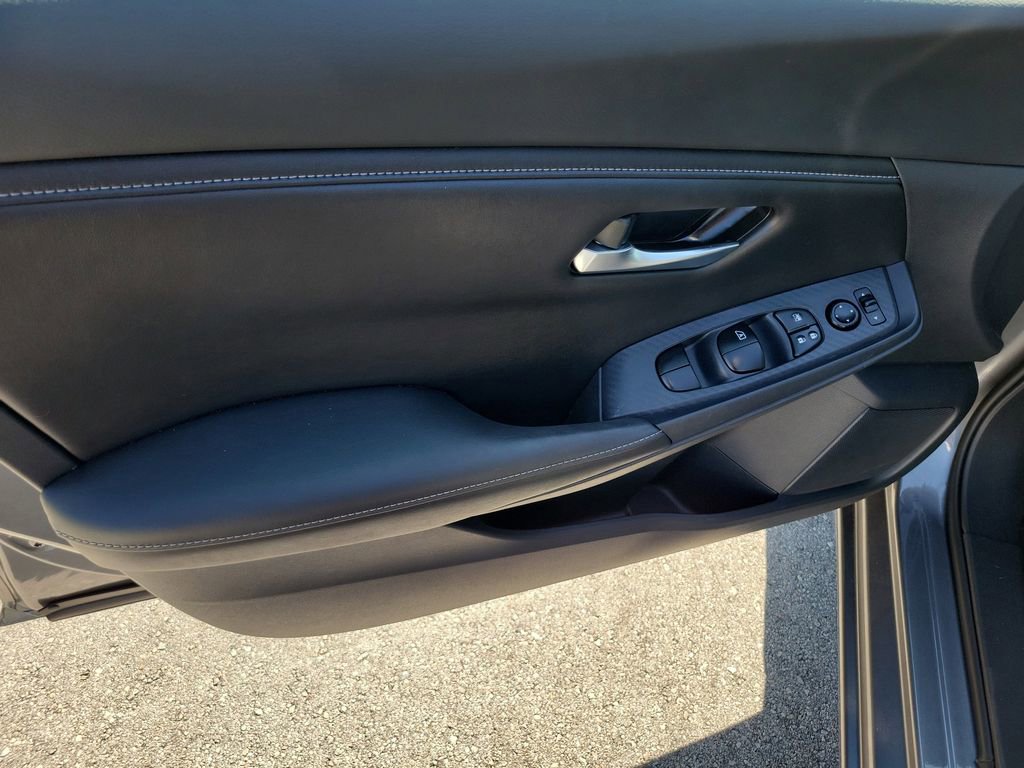 Certified 2023 Nissan Sentra SV FWD image 15