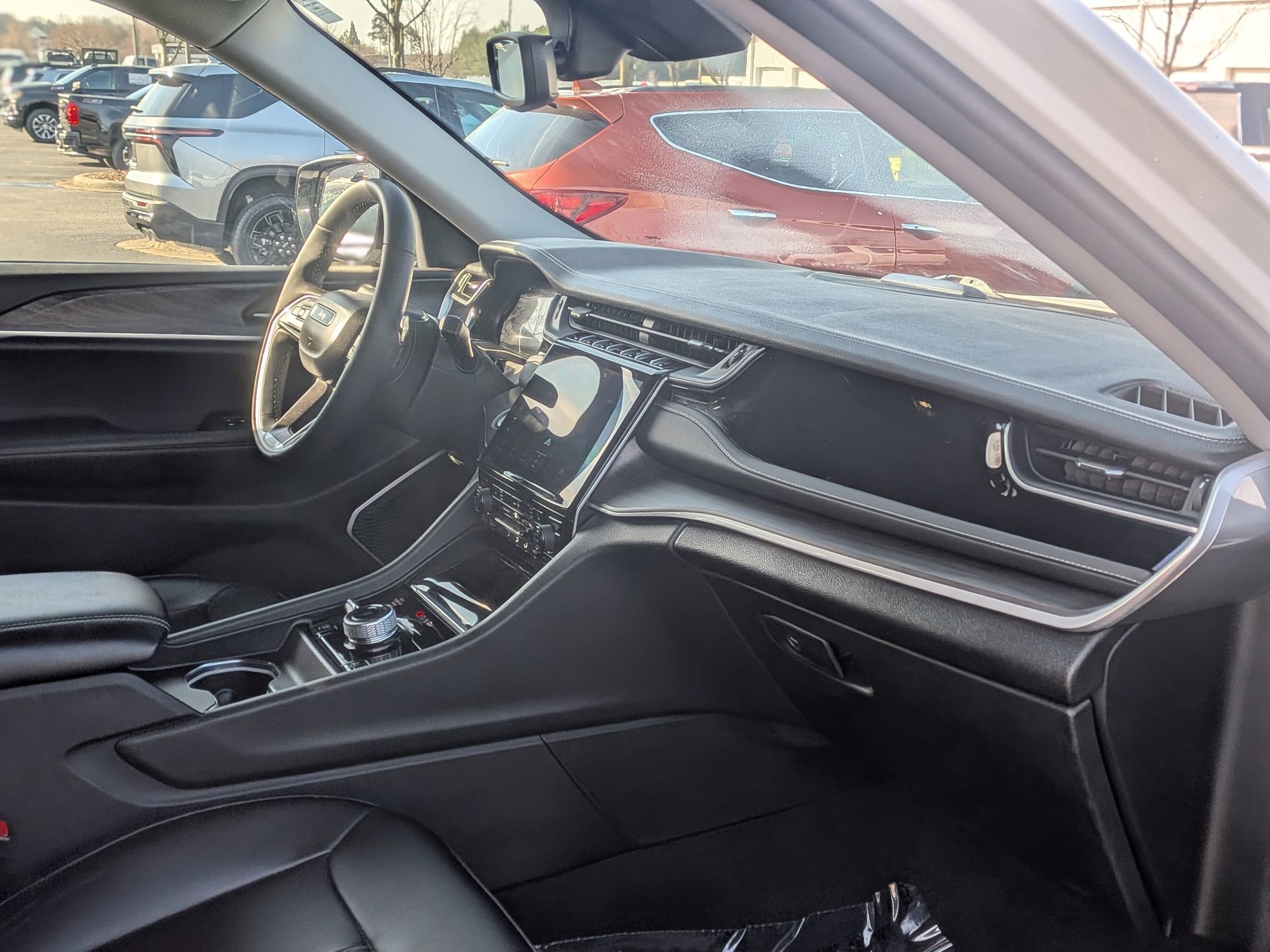 Used 2023 Jeep Grand Cherokee 4WD 4xe image 22