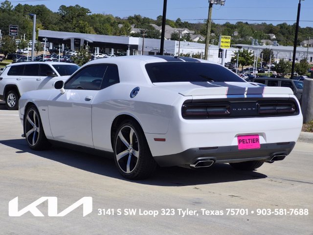 Used 2019 Dodge Challenger R/T w/ Driver Convenience Group RWD image 4