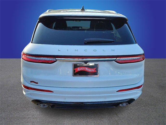 New 2024 Lincoln Corsair Grand Touring image 4