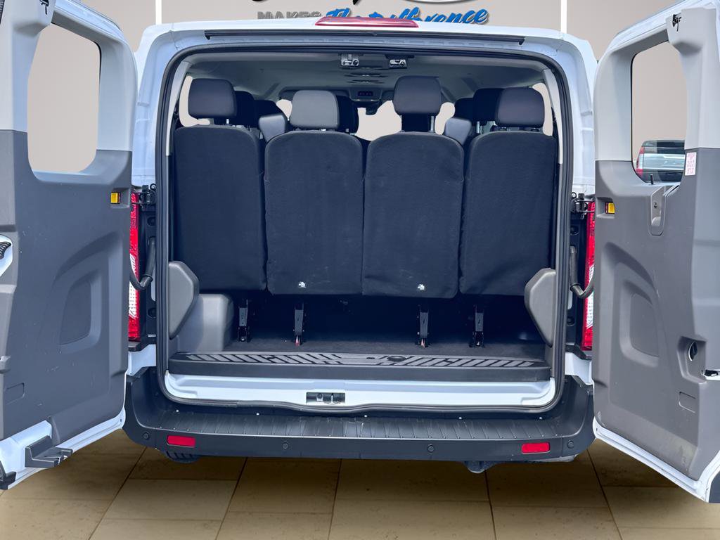 Used 2024 Ford Transit 350 XLT image 34