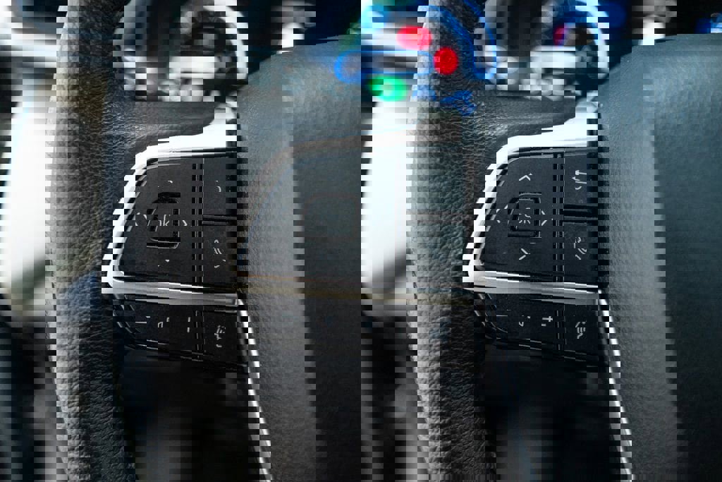 Used 2024 Toyota Sienna XLE image 17