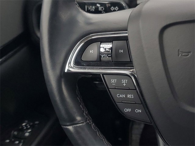 Certified 2023 Lincoln Nautilus Reserve image 22