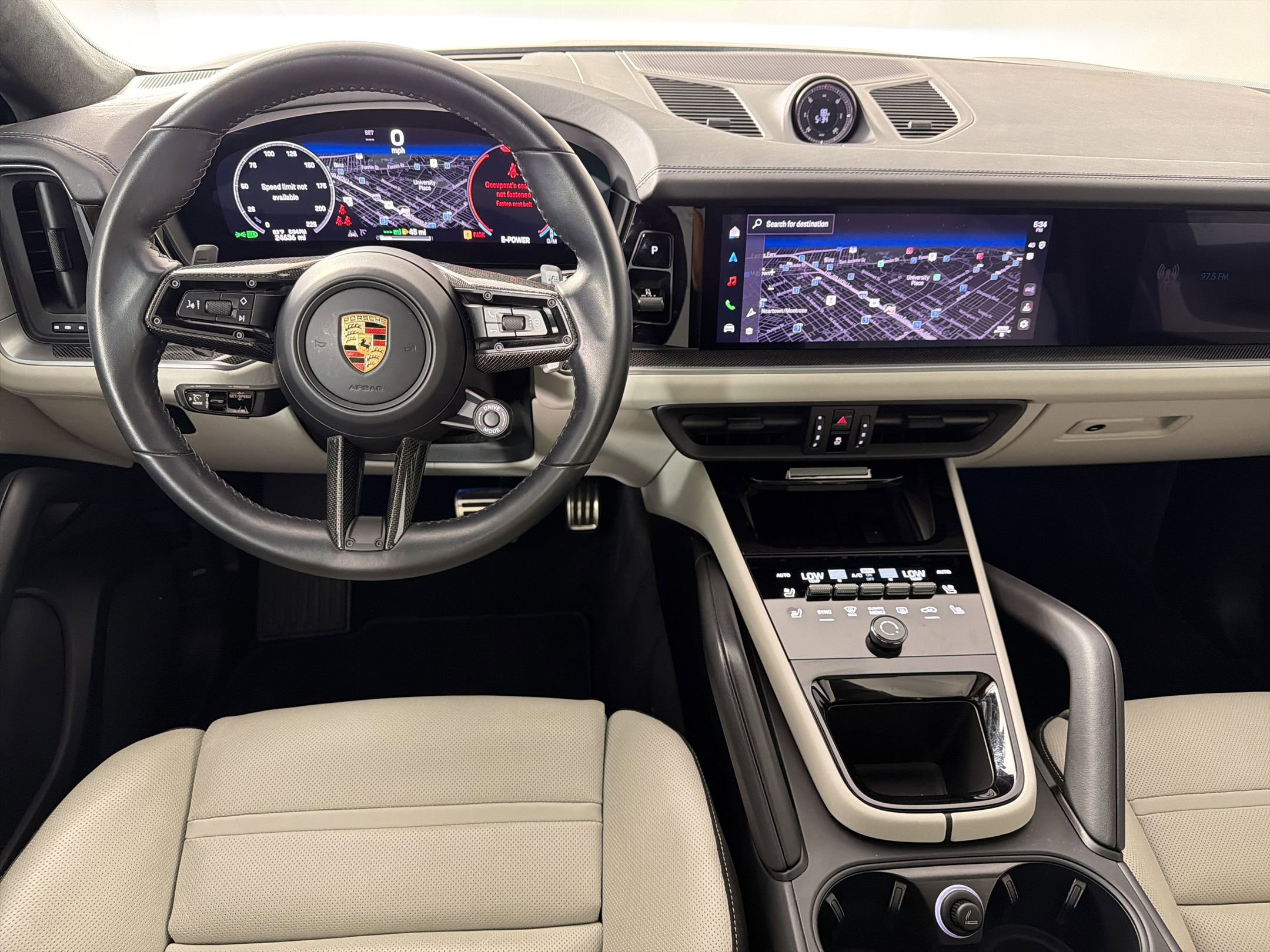 Certified 2024 Porsche Cayenne Turbo AWD/4WD image 27