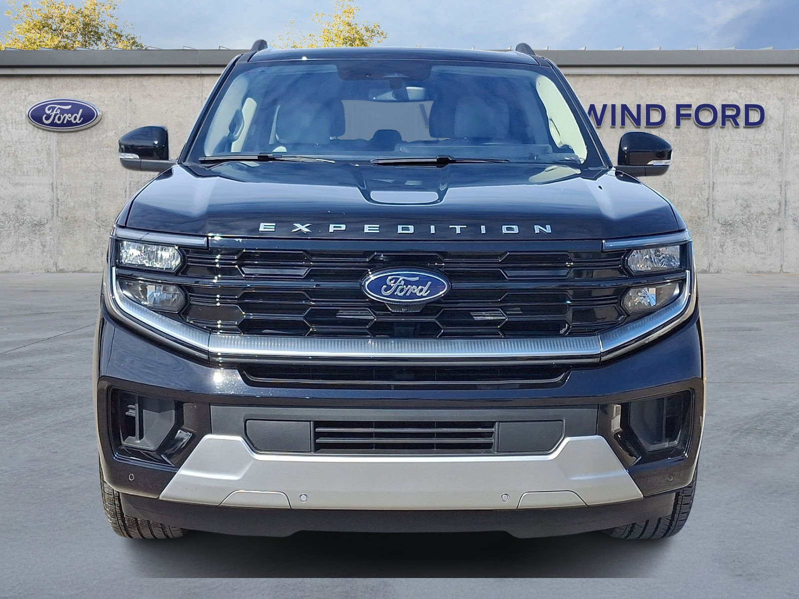 Certified 2025 Ford Expedition Max Platinum w/ Driver's Package image 2