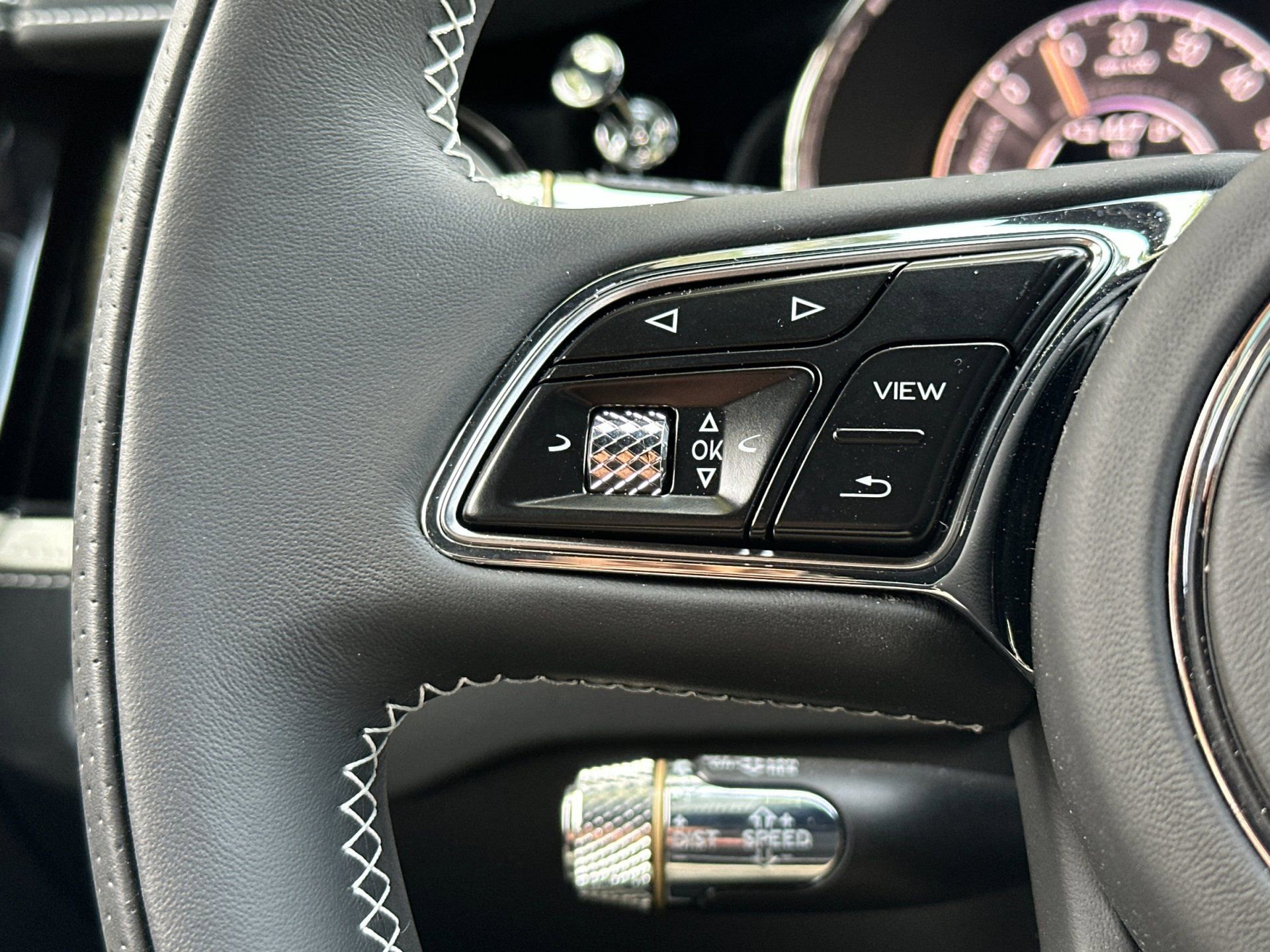New 2025 Bentley Flying Spur Plug-In Hybrid AWD/4WD image 27