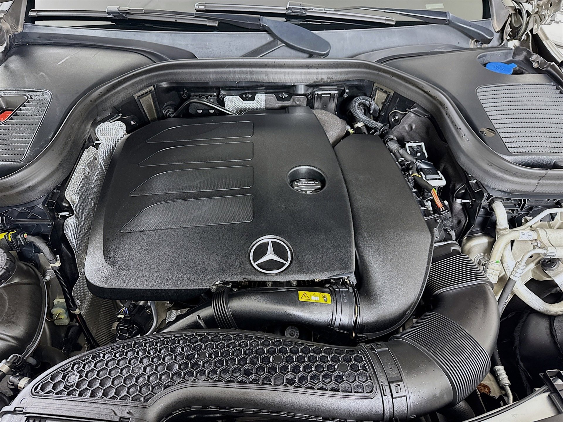 Certified 2021 Mercedes-Benz GLC 300 4MATIC image 33
