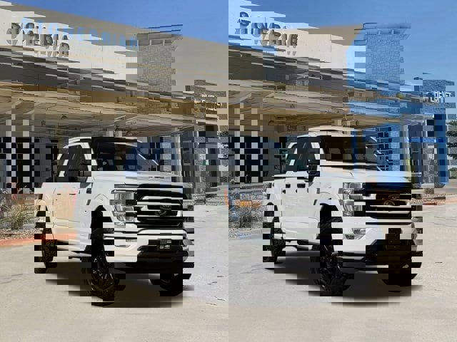 Used 2022 Ford F150 XLT image 2
