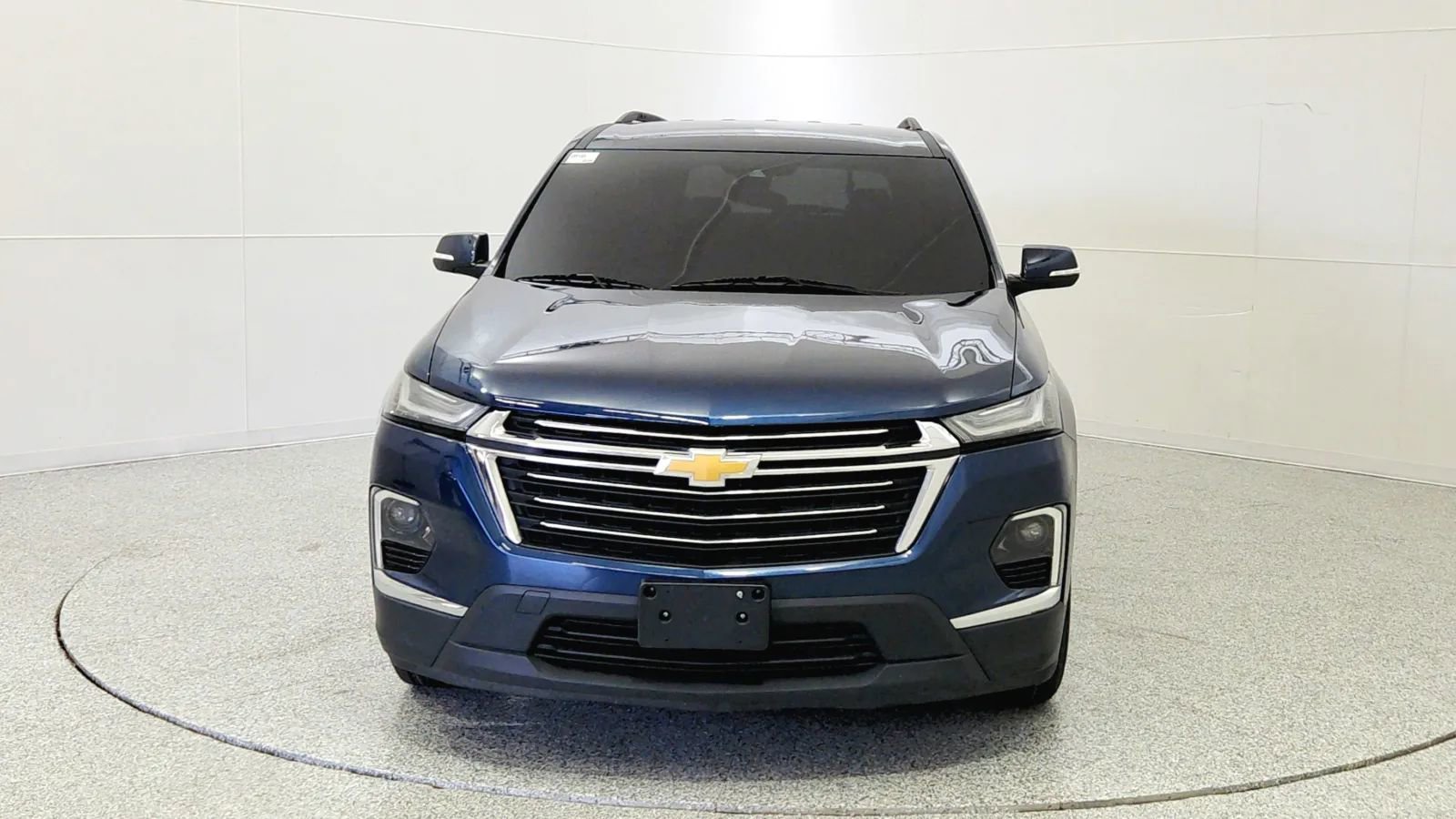Used 2023 Chevrolet Traverse LT image 4