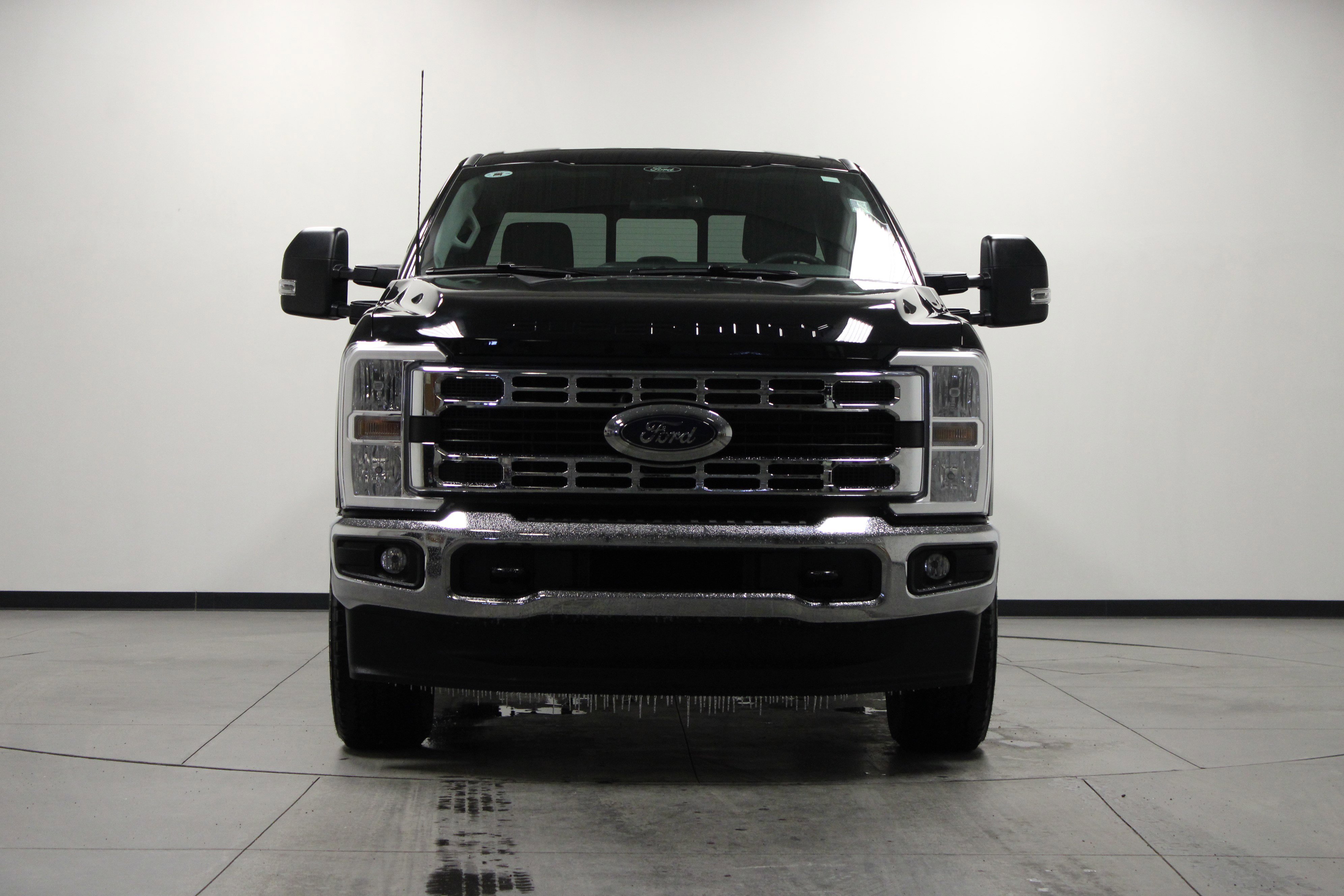 Used 2025 Ford F250 XLT image 9