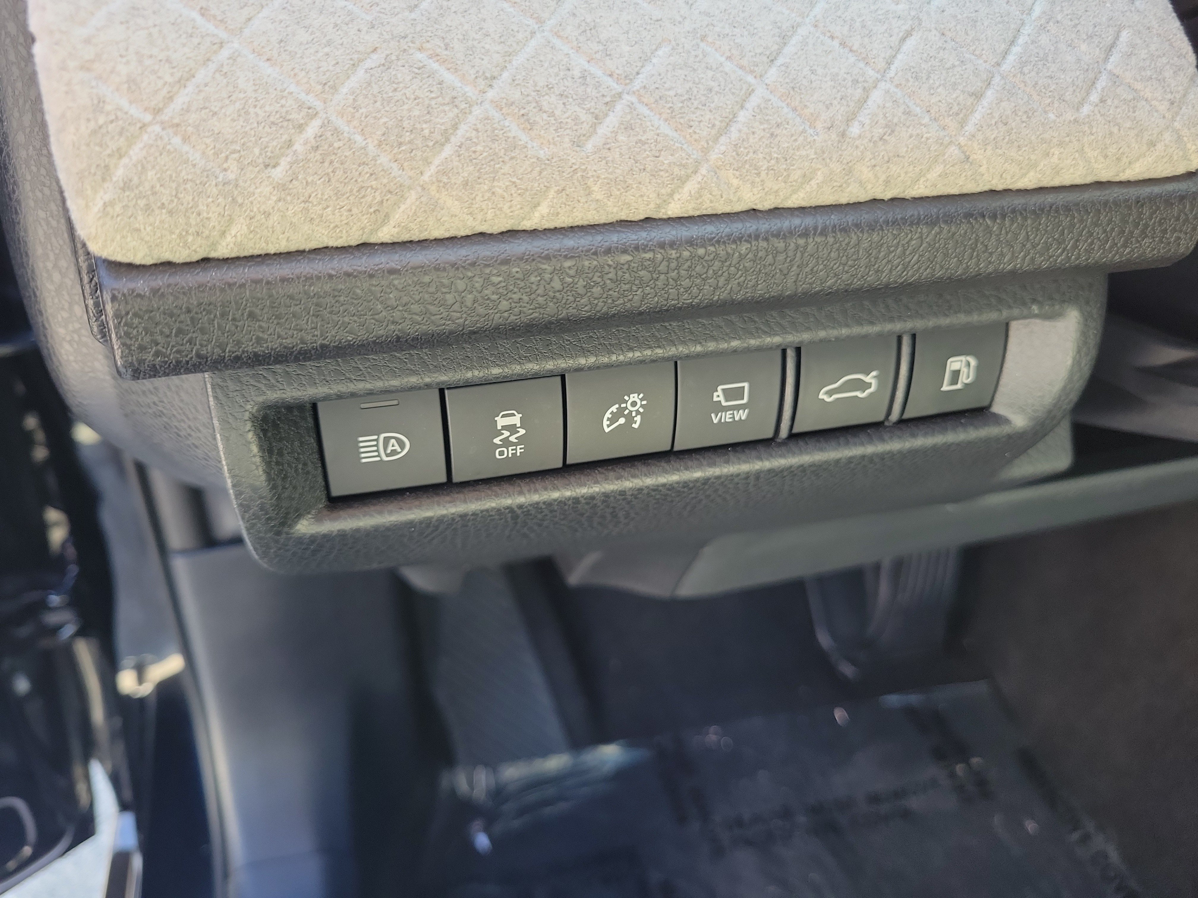 Certified 2025 Toyota Camry XLE w/ Premium Plus Package FWD image 26