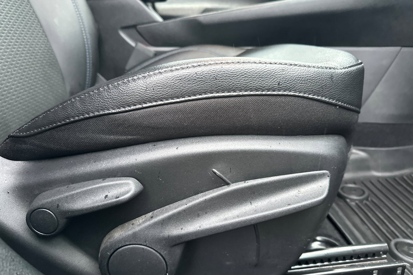 Used 2024 Jeep Compass Latitude image 22