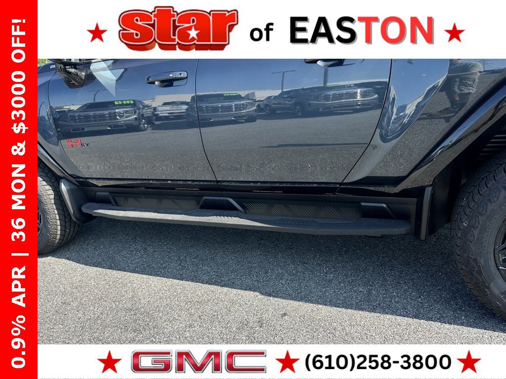 New 2026 GMC Hummer EV 4x4 Crew Cab w/ LPO, Sport Package image 32