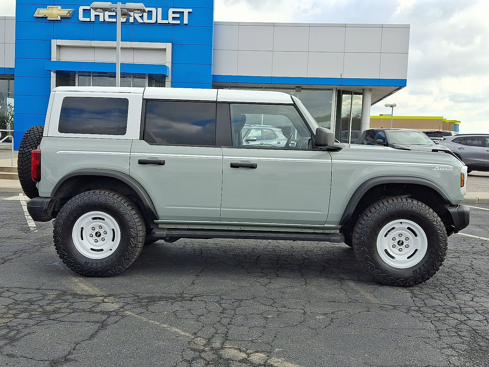 Used 2023 Ford Bronco Heritage Edition image 7