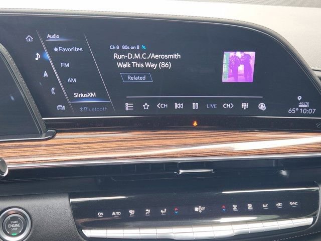 Used 2024 Cadillac Escalade ESV Premium Luxury w/ Performance Package image 5