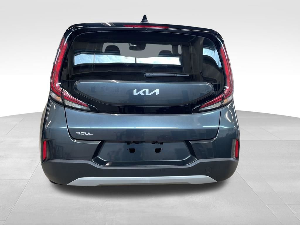 Certified 2023 Kia Soul LX FWD image 31