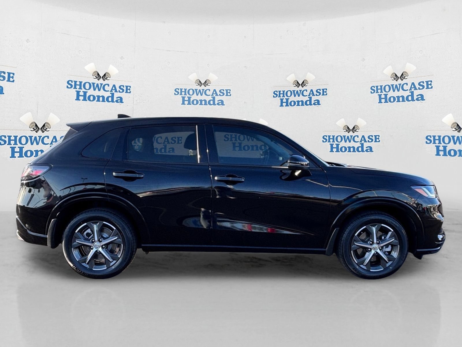 Certified 2024 Honda HR-V EX-L image 9