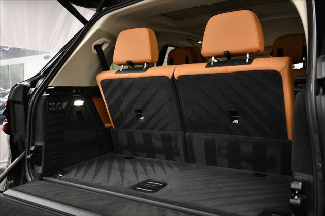 Used 2026 BMW X7 xDrive40i AWD/4WD image 11