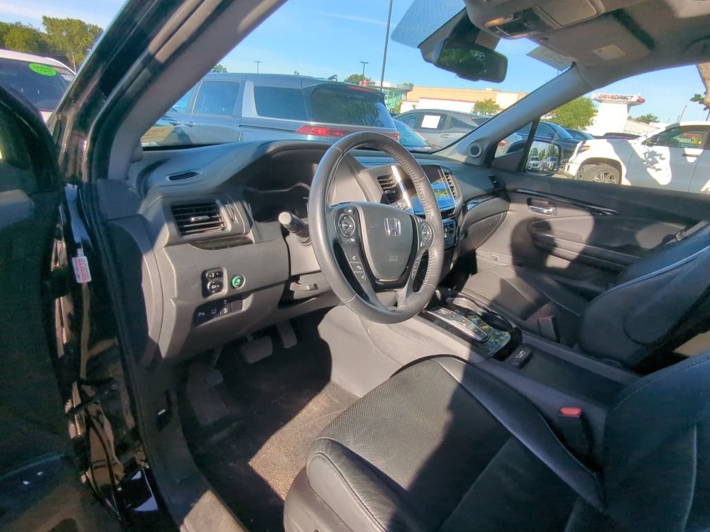 Used 2017 Honda Pilot Elite image 7