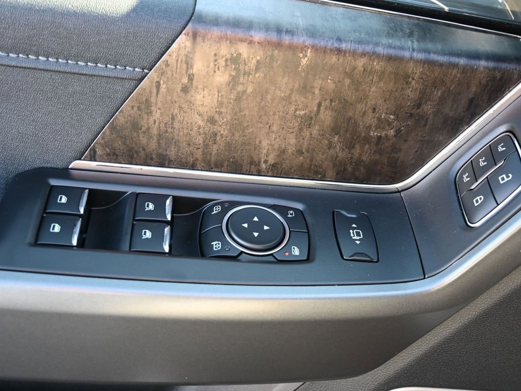 New 2026 Ford F250 Lariat w/ Black Appearance Package image 14