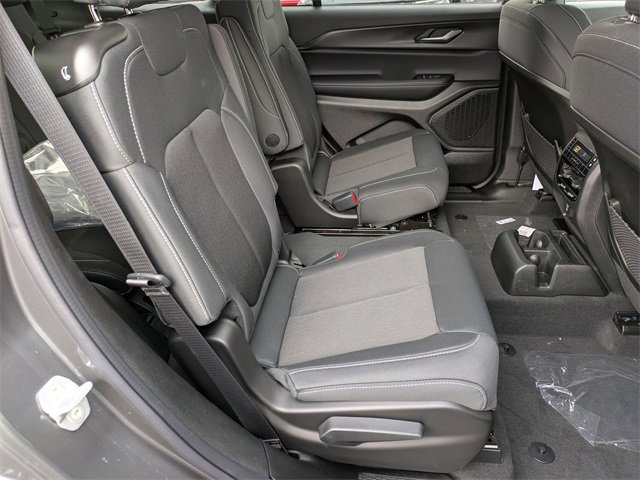 New 2025 Jeep Grand Cherokee L Laredo w/ Luxury Tech Group I image 27