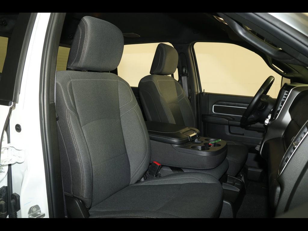 Used 2024 RAM 2500 Big Horn w/ Night Edition AWD/4WD image 32