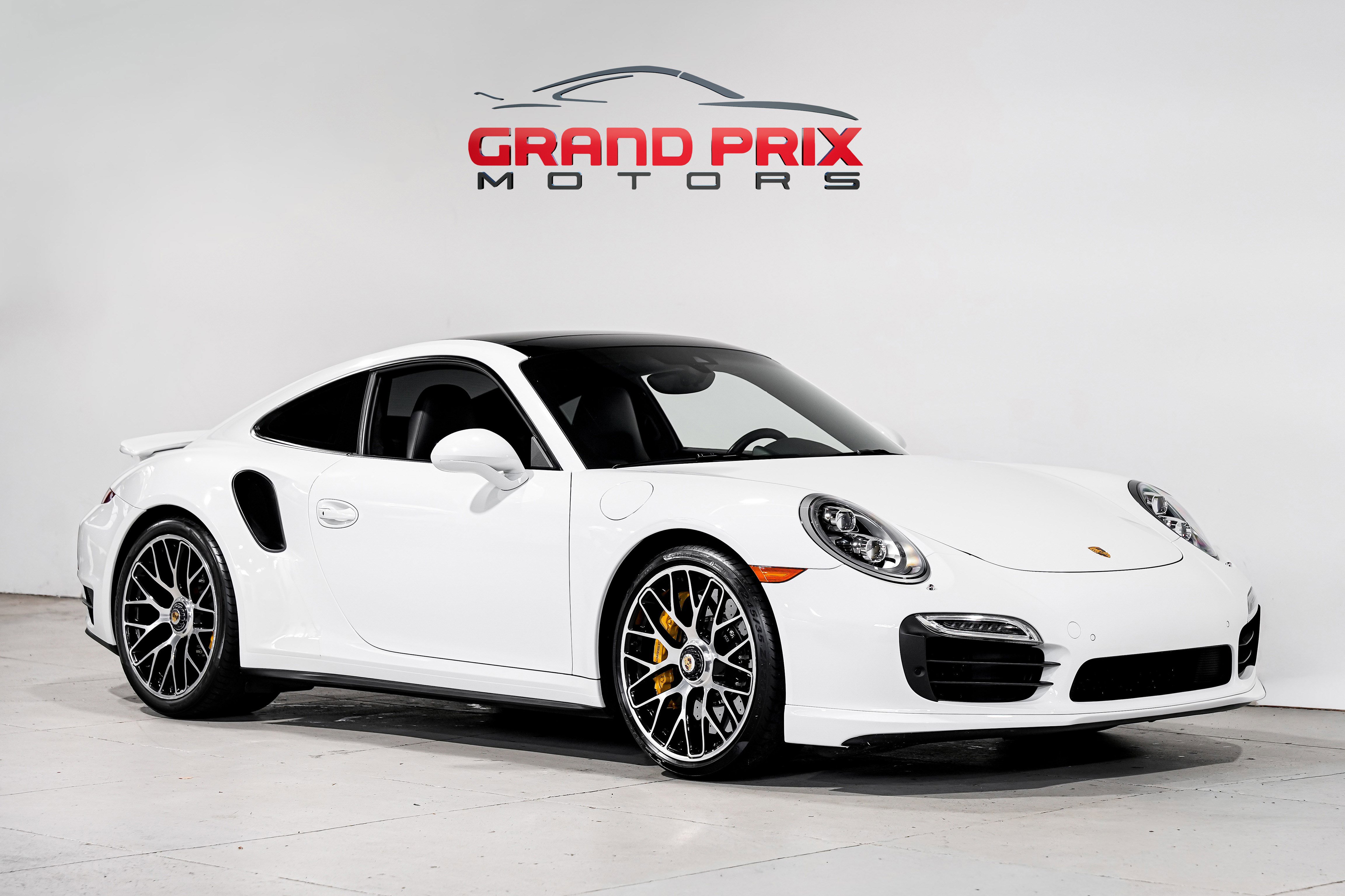 Used 2016 Porsche 911 Turbo S image 1