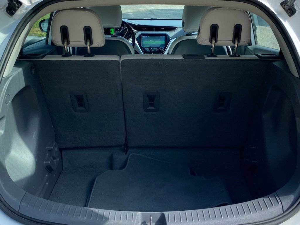 Used 2018 Chevrolet Bolt Premier w/ Driver Confidence II Package FWD image 12