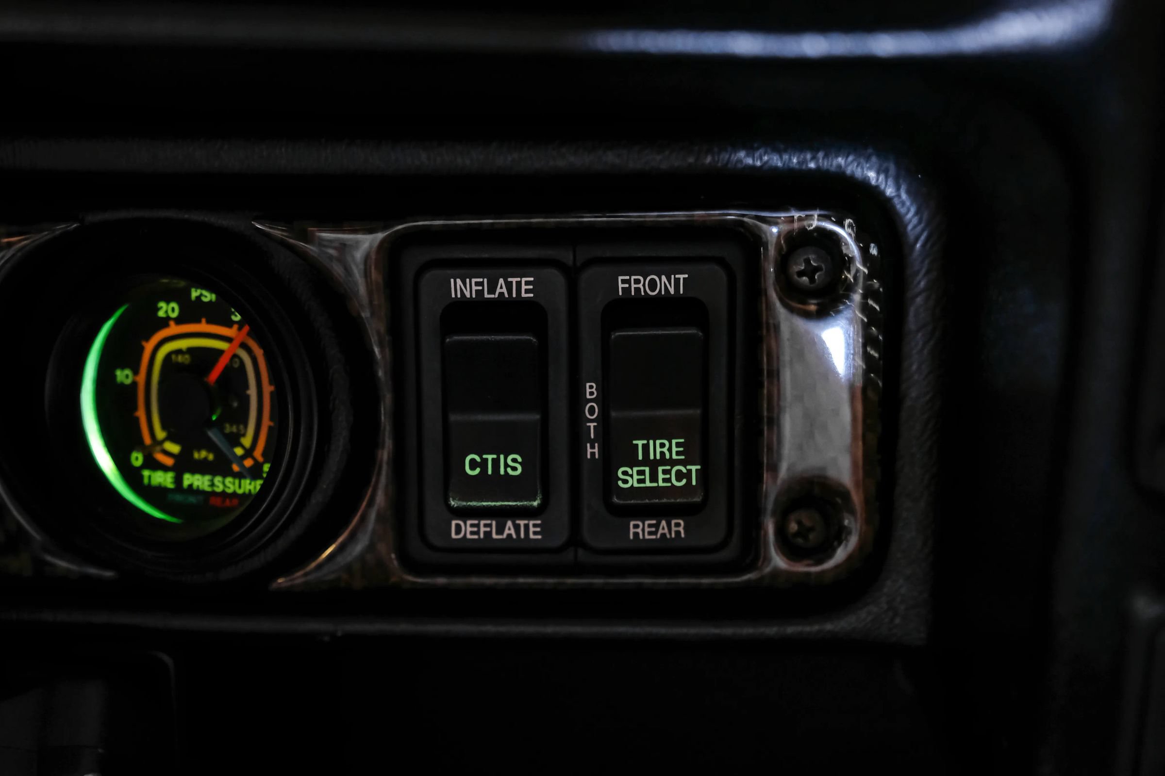 Used 1998 HUMMER H1 4-Door Hard Top AWD/4WD image 32