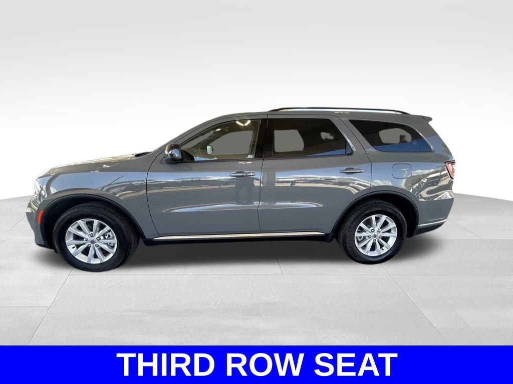 Used 2024 Dodge Durango SXT w/ 3rd Row Seating Group image 7