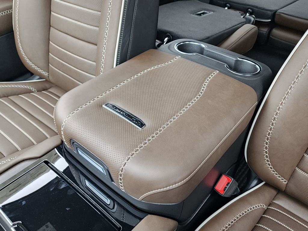 New 2026 GMC Yukon XL Denali Ultimate AWD/4WD image 38
