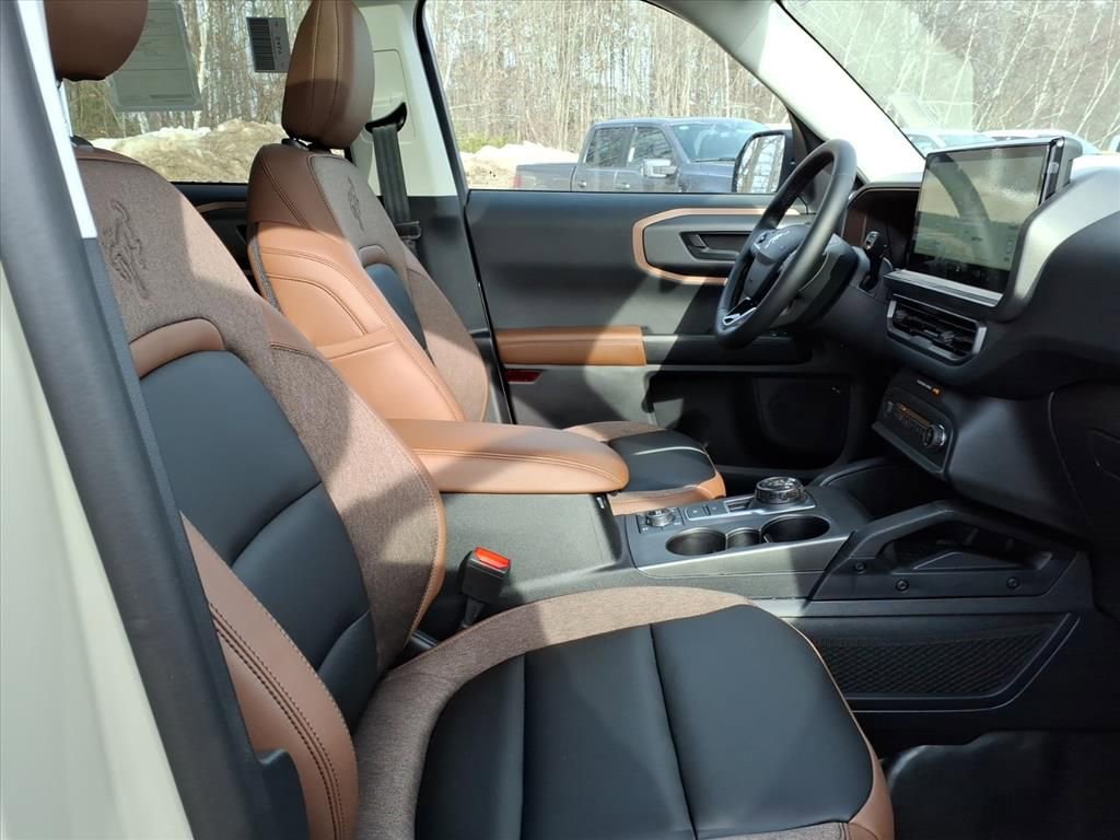 New 2025 Ford Bronco Sport Outer Banks w/ Sasquatch Outer Banks Package image 9