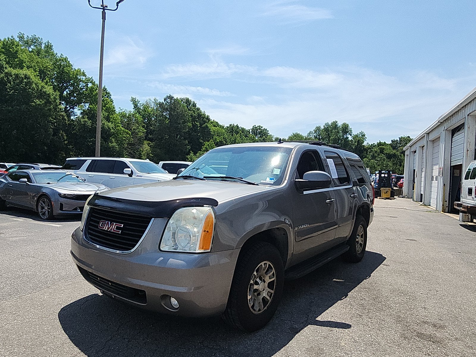 Used 2007 GMC Yukon SLT w/ SLT Preferred Equipment Group RWD video 1