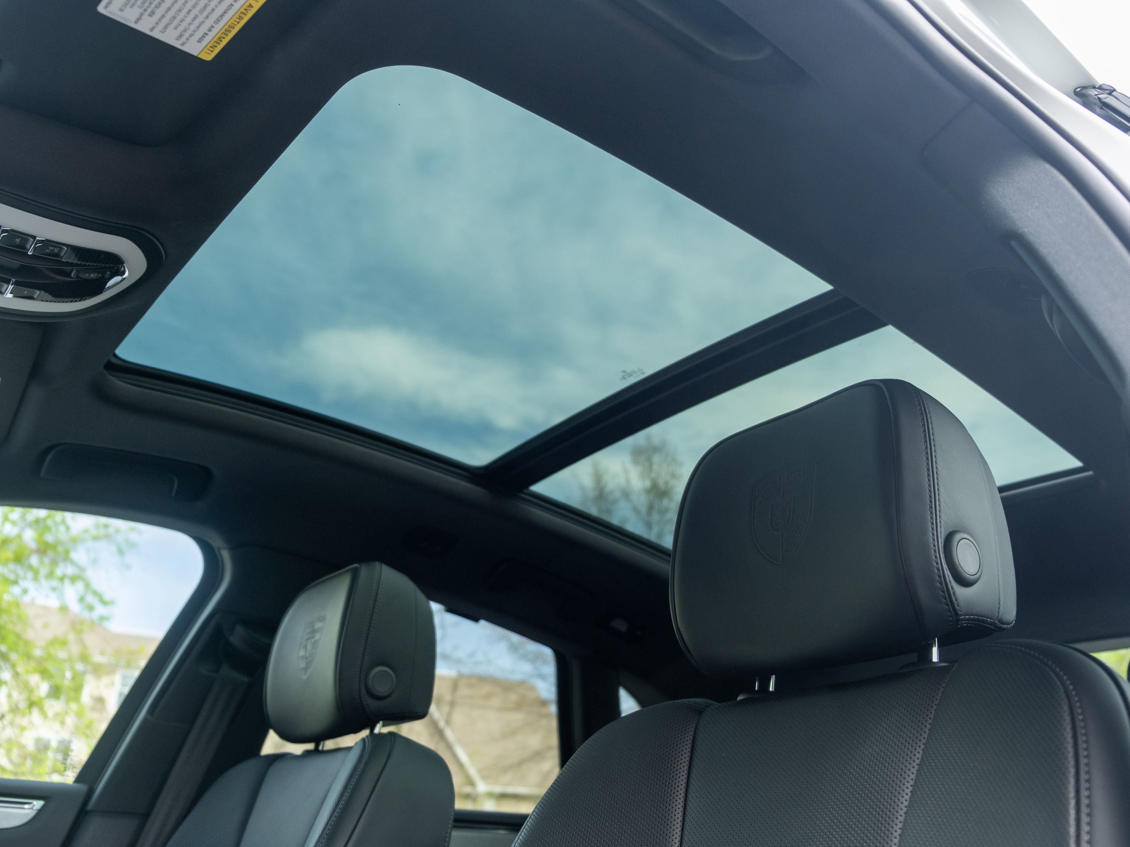 Certified 2026 Porsche Macan AWD/4WD image 18