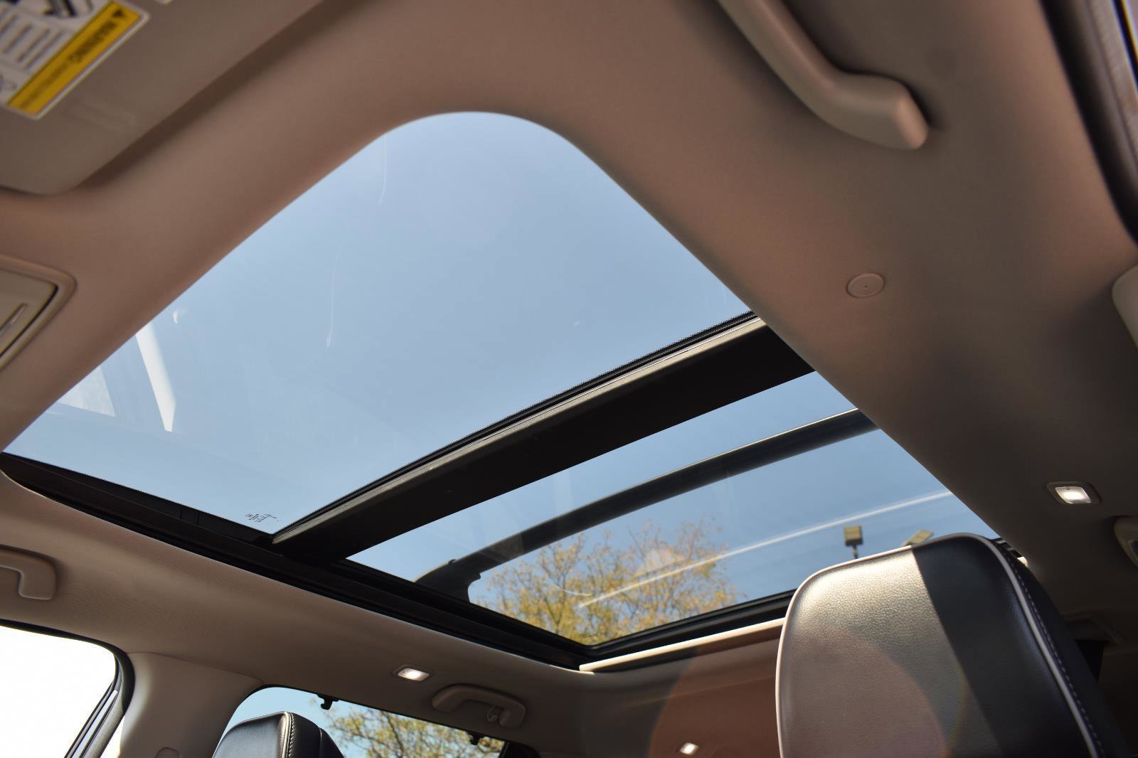 Used 2023 Honda Pilot Elite image 11